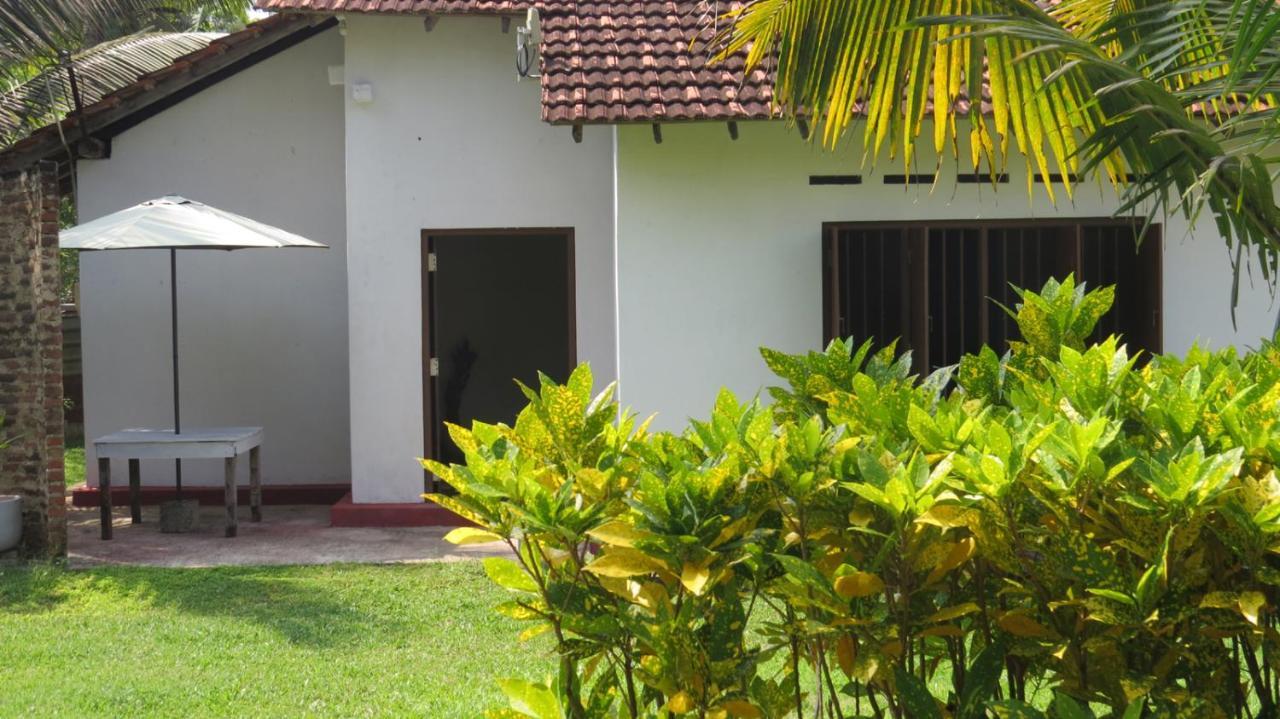 Mendis Cottage Weligama Exterior foto